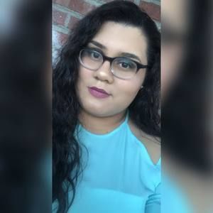 Meet your Posher, Andrea